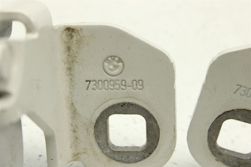 47223058