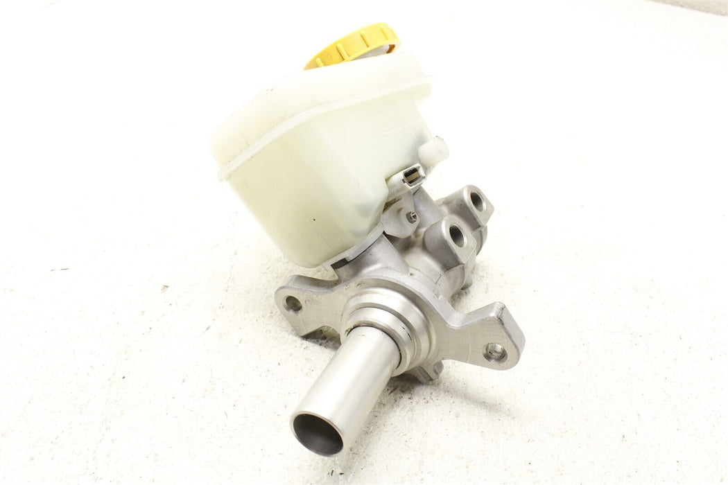 2015-2017 Subaru WRX Brake Master Cylinder Reservoir MT OEM 15-17