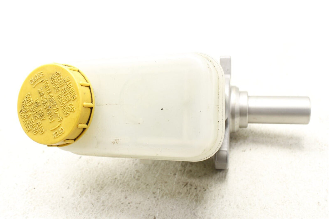 2015-2017 Subaru WRX Brake Master Cylinder Reservoir MT OEM 15-17
