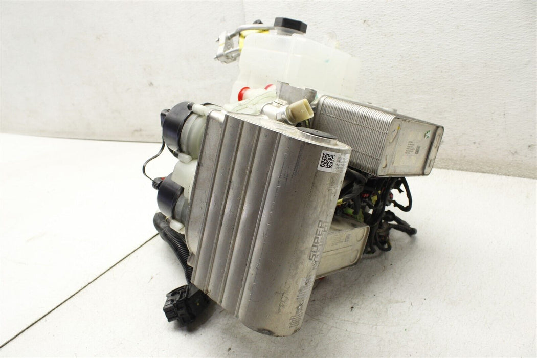 2021 Tesla Model 3 Radiator Coolant Super manifold Pump And Reservoir OEM 17-21