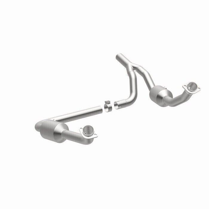 MagnaFlow CARB Compliant Direct-Fit Catalytic Converter For 10-11 Jeep Wrangler