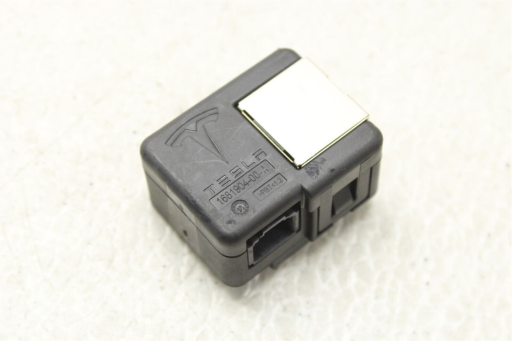 2024 Tesla Model Y Internet Adapter Port 1681904-00-A 20-24