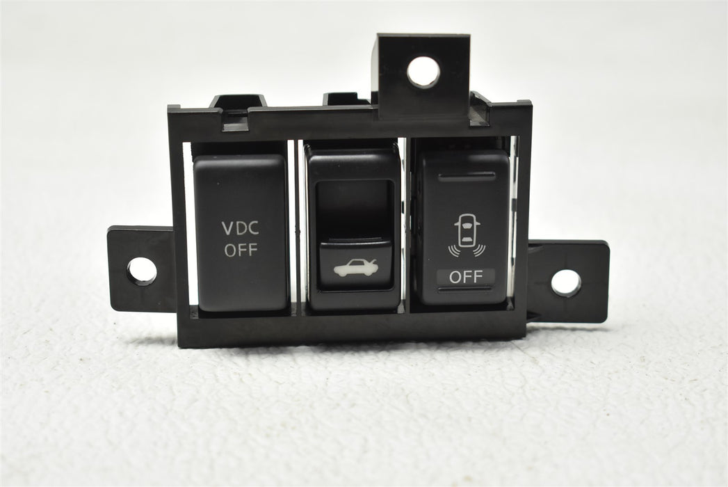 47320040