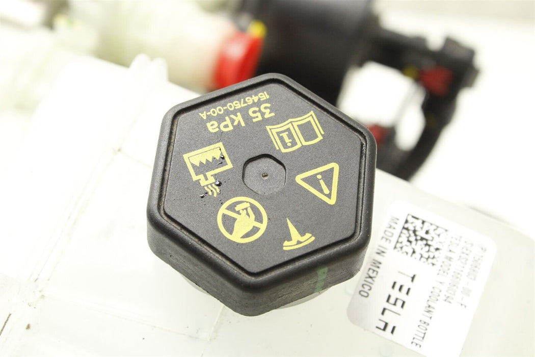 2021 Tesla Model 3 Radiator Coolant Super manifold Pump And Reservoir OEM 17-21