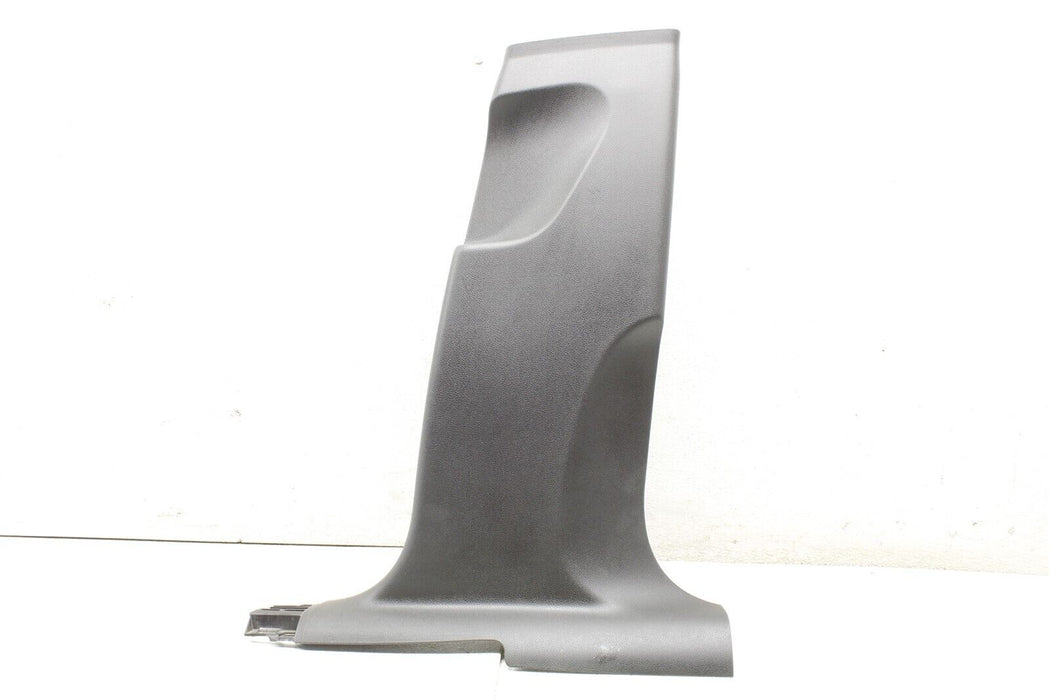 2015 Porsche Macan S B Pillar Right Trim Cover Panel RH 15-21