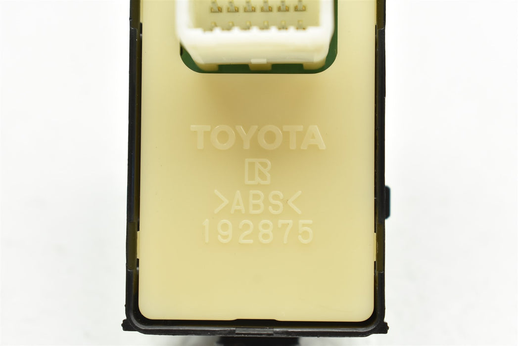 47013953