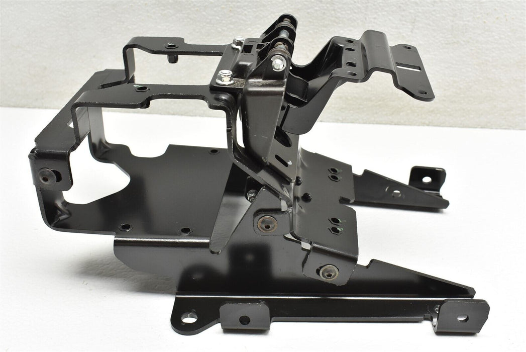 2010 Ferrari California Center Console Hinge Bracket Mount Support 81524900