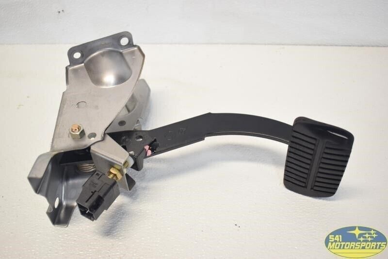 2002-2005 Subaru Impreza WRX Brake Pedal Assembly Stop Auto Automatic AT