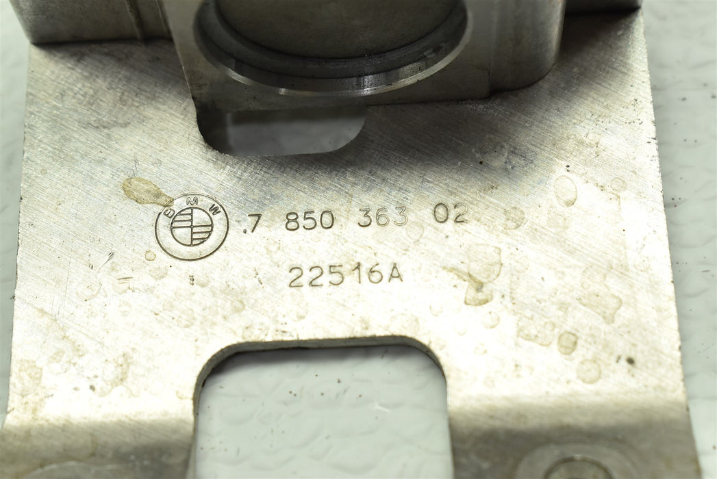 47058885