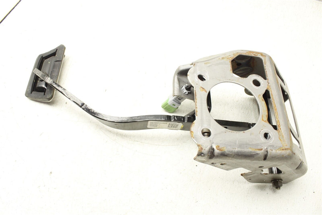 2015 Maserati Ghibli Brake Pedal Assembly 06700311050 Factory OEM 14-19