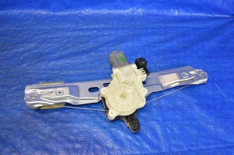 2013-2015 Ford Focus ST Passenger Rear Window Regulator