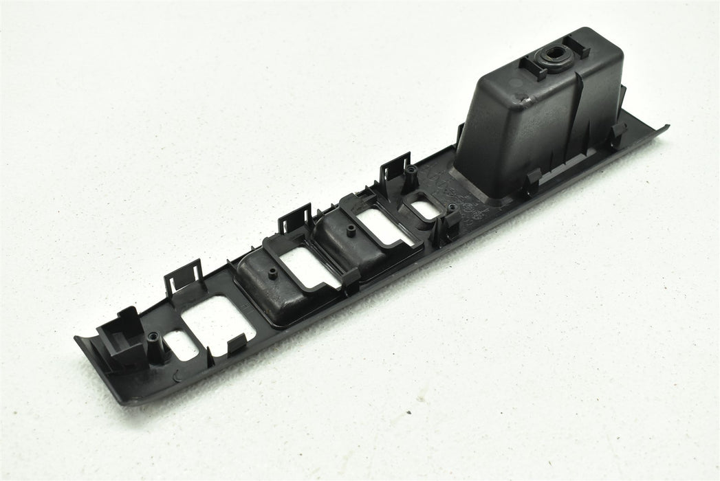 47058610