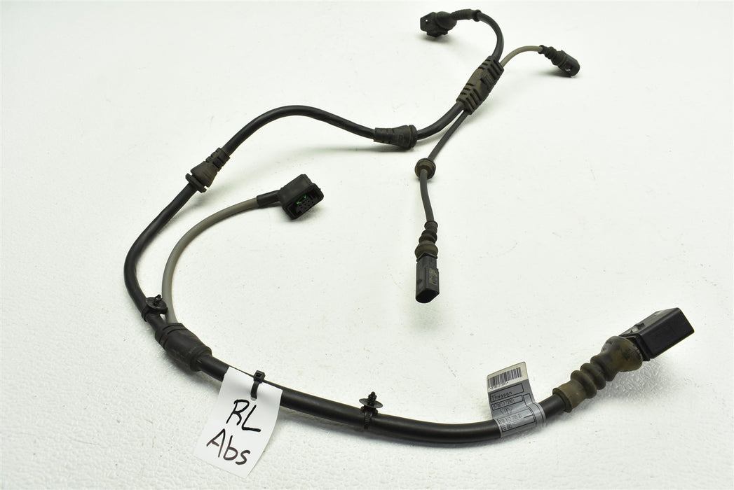47021558