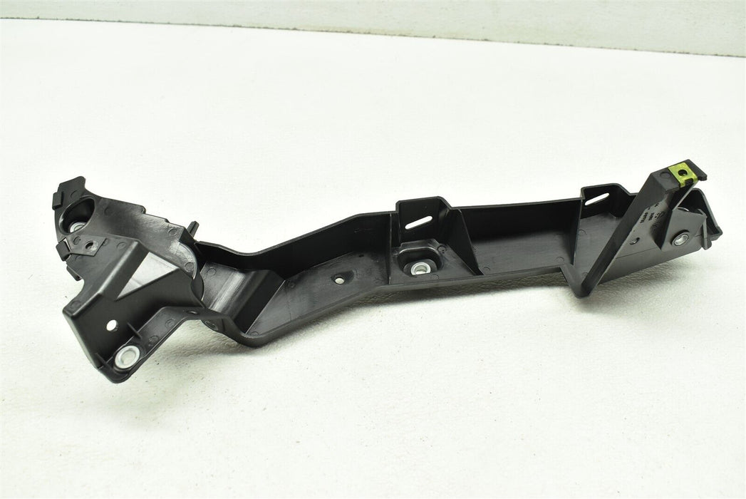 2010-2016 Porsche Panamera Turbo Rear Left Facelift Mount Bracket 97055569701