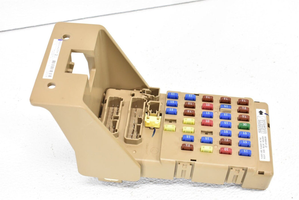 2005-2009 Subaru Legacy GT Dash Fuse Box Relay 82201AG05A OEM 05-09