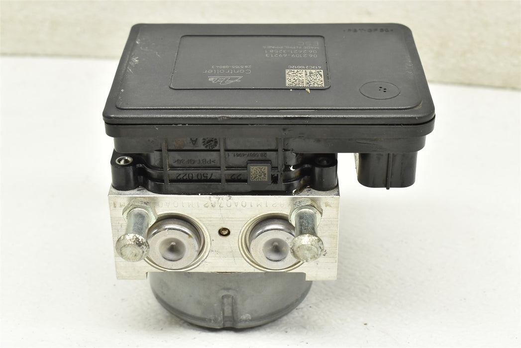 47058940