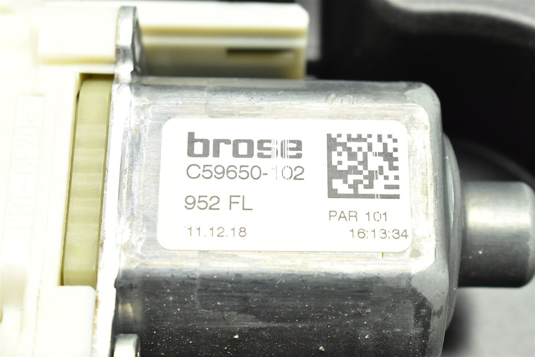 47055168
