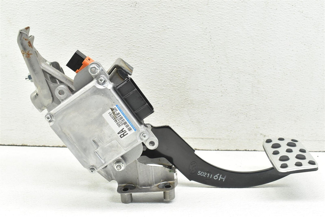 2015-2019 Subaru WRX Automatic CVT Brake Pedal Assembly Factroy OEM 15-19