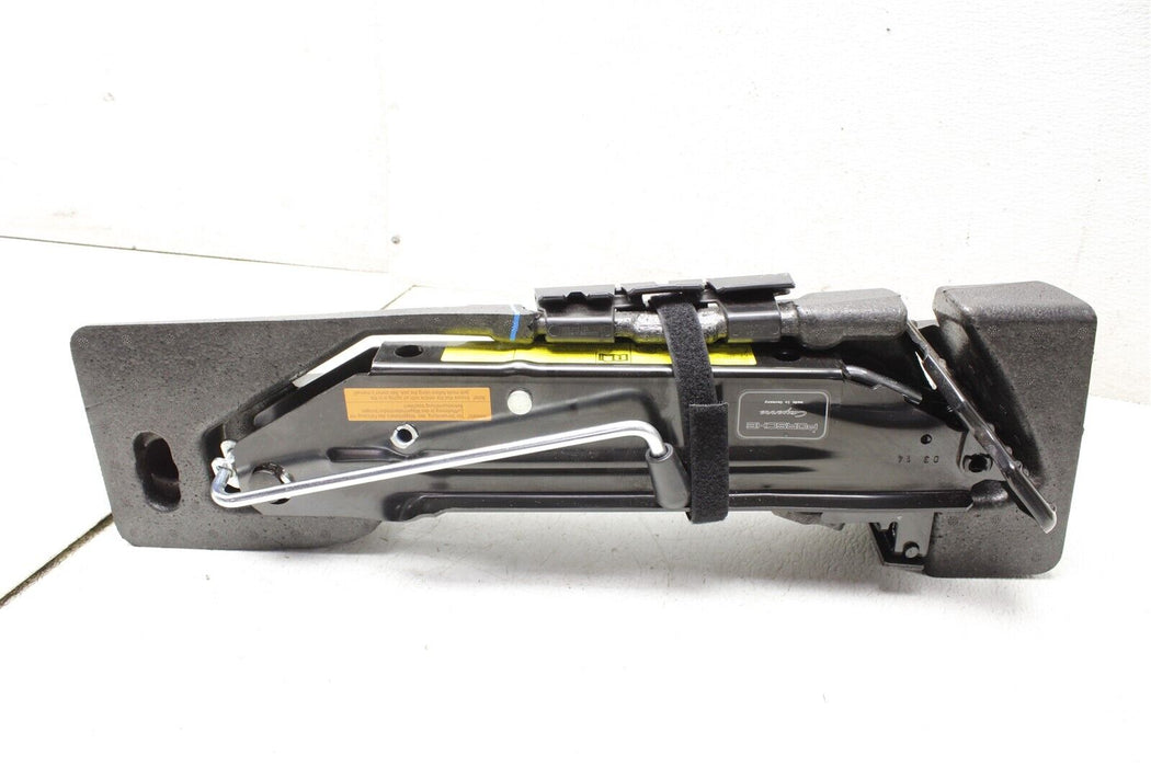 2015 Porsche Macan S Spare Tire Jack Tool Kit 15-21