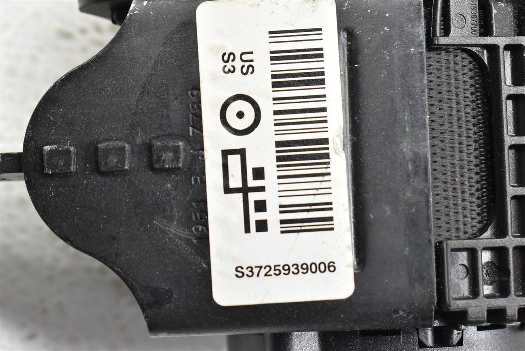47055300