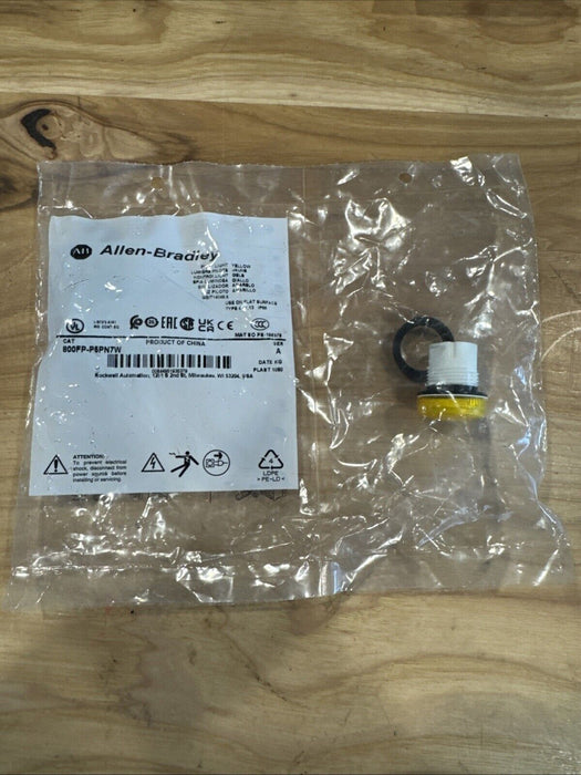 ALLEN BRADLEY 800FP-P5PN7W Series A Pilot Light Yellow NEW SEALED