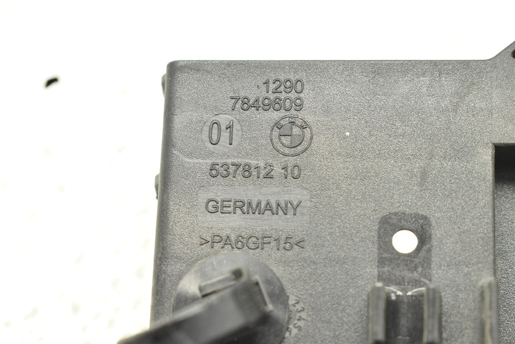 47055303