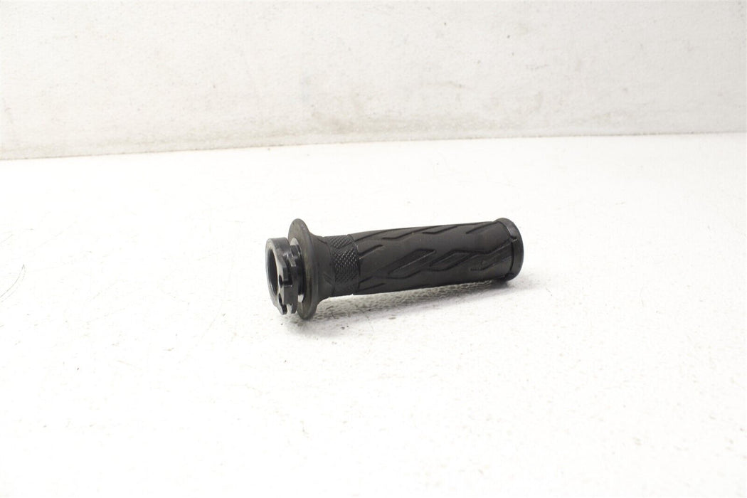 2013 Suzuki GW 250 Throttle Tube Grip 13-18