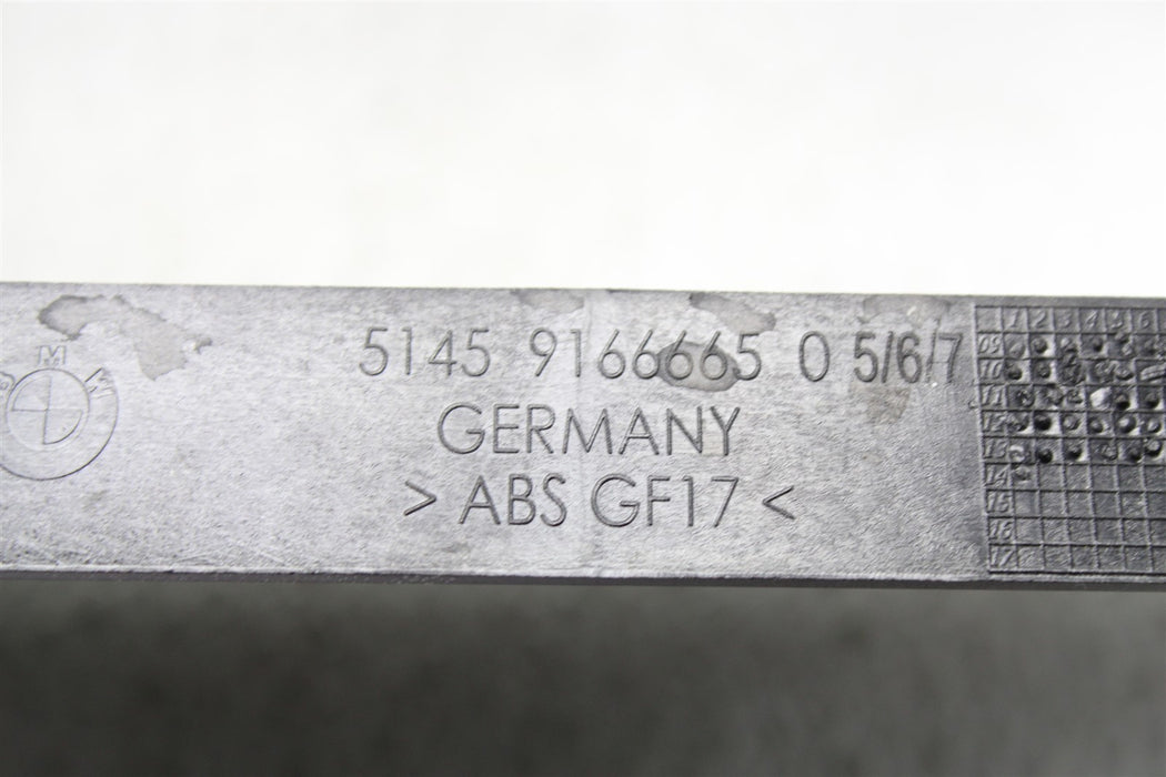 47307977