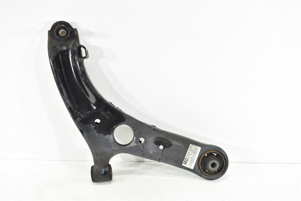 2013-2017 Hyundai Veloster Turbo Control Arm Front Lower Right Passenger 13-17