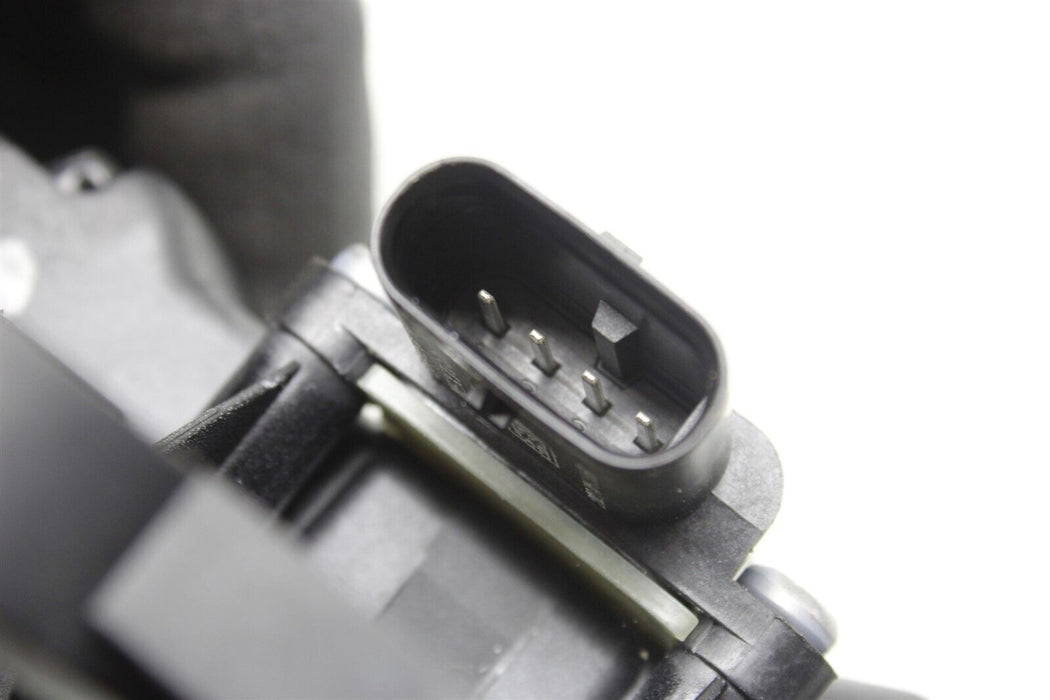 2017-2021 Tesla Model 3 Rear Right Exterior Door Handle 1081832-00-H