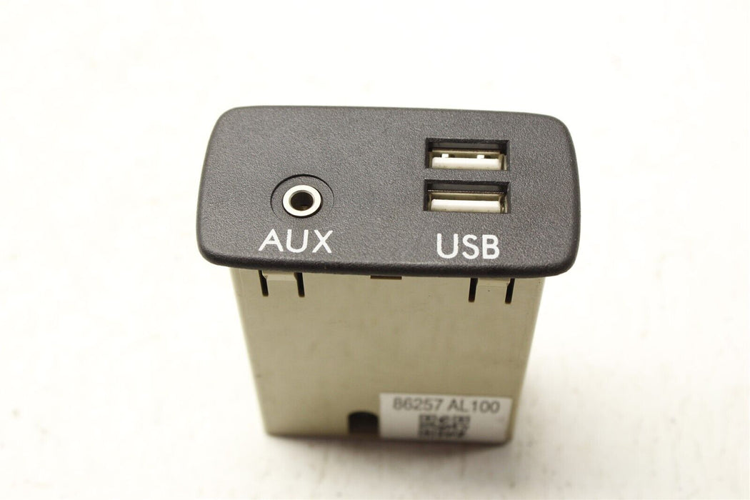 2015-2019 Subaru WRX Audio Auxiliary Jack USB Plug IN 86257AL100 15-19