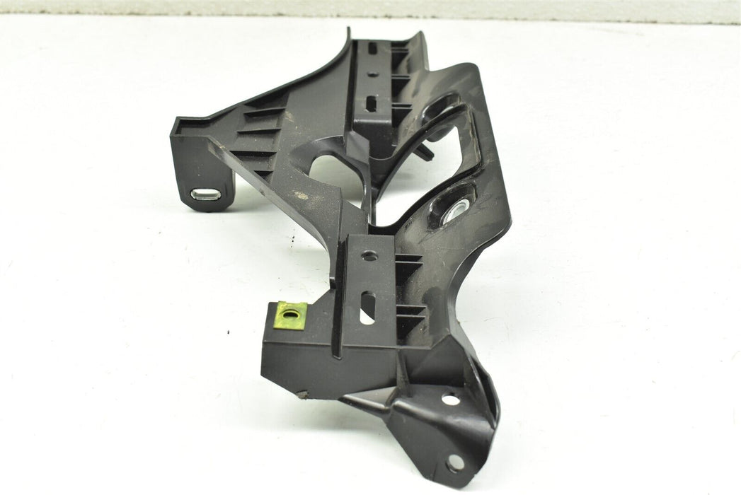 2010-2016 Porsche Panamera Rear Right Trunk Mount Bracket 97055547800 10-16