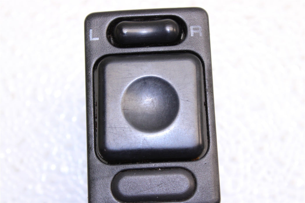 47832934