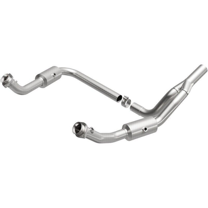 MagnaFlow CARB Compliant Direct-Fit Catalytic Converter For 10-11 Jeep Wrangler