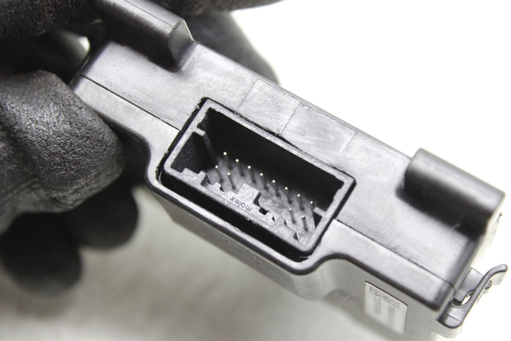 2015 Tesla Model S 3.0 Handle Controller Assembly 1069651-00-E Factory OEM 12-15