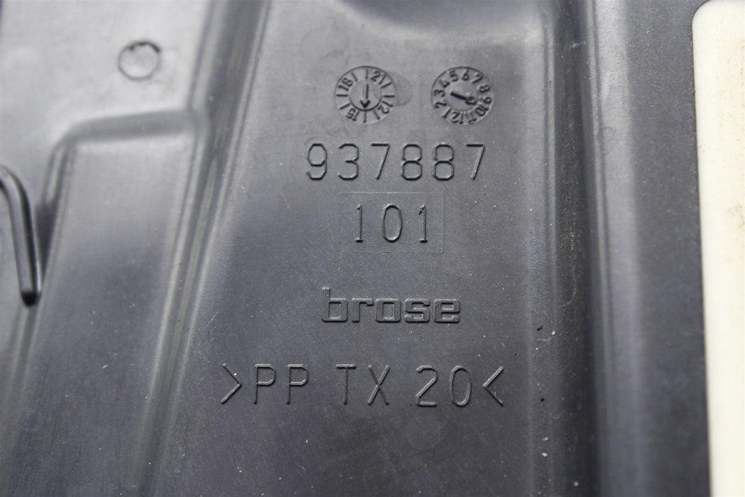47000953