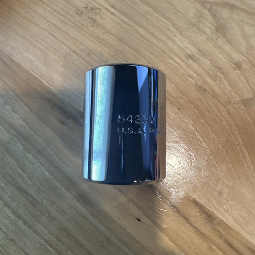 47470918