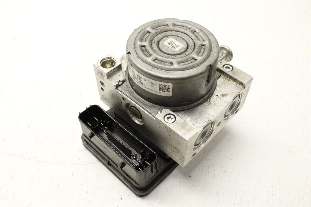 2019 Ford Mustang GT 5.0 ABS Pump Control Module KR3C-2B373-AB 15-20