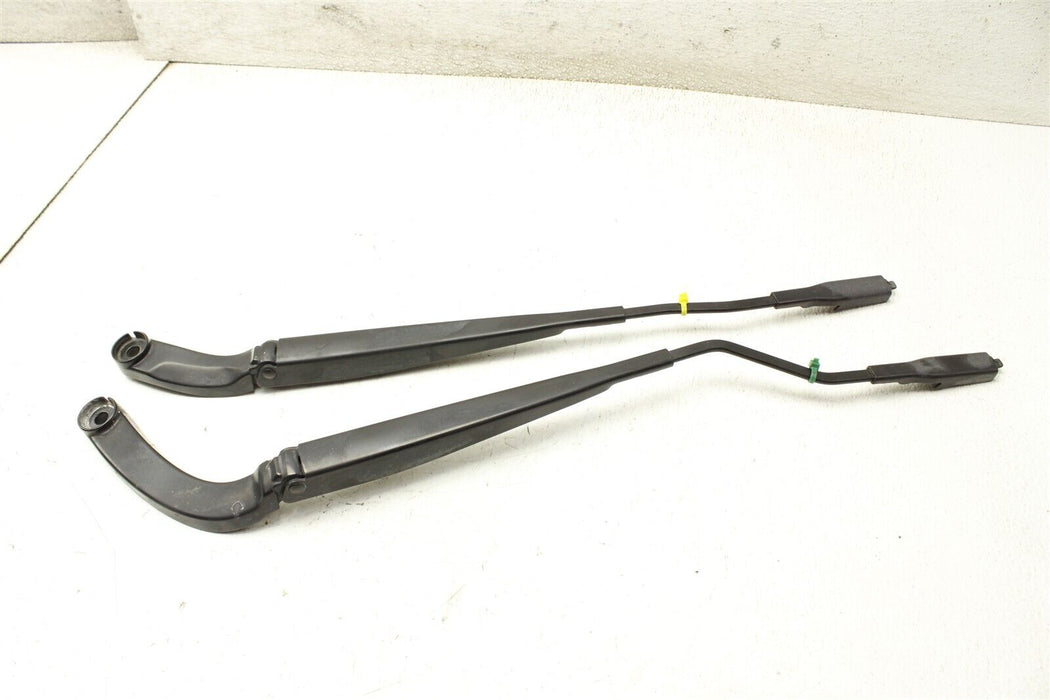 2015-2020 Ford Mustang GT 5.0 Left And Right Wiper Arm Pair Set OEM 15-20