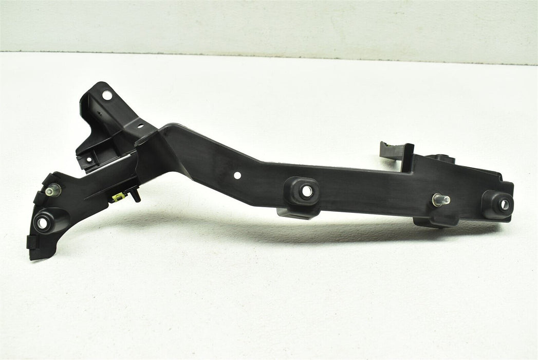 2010-2016 Porsche Panamera Turbo Rear Left Facelift Mount Bracket 97055569701