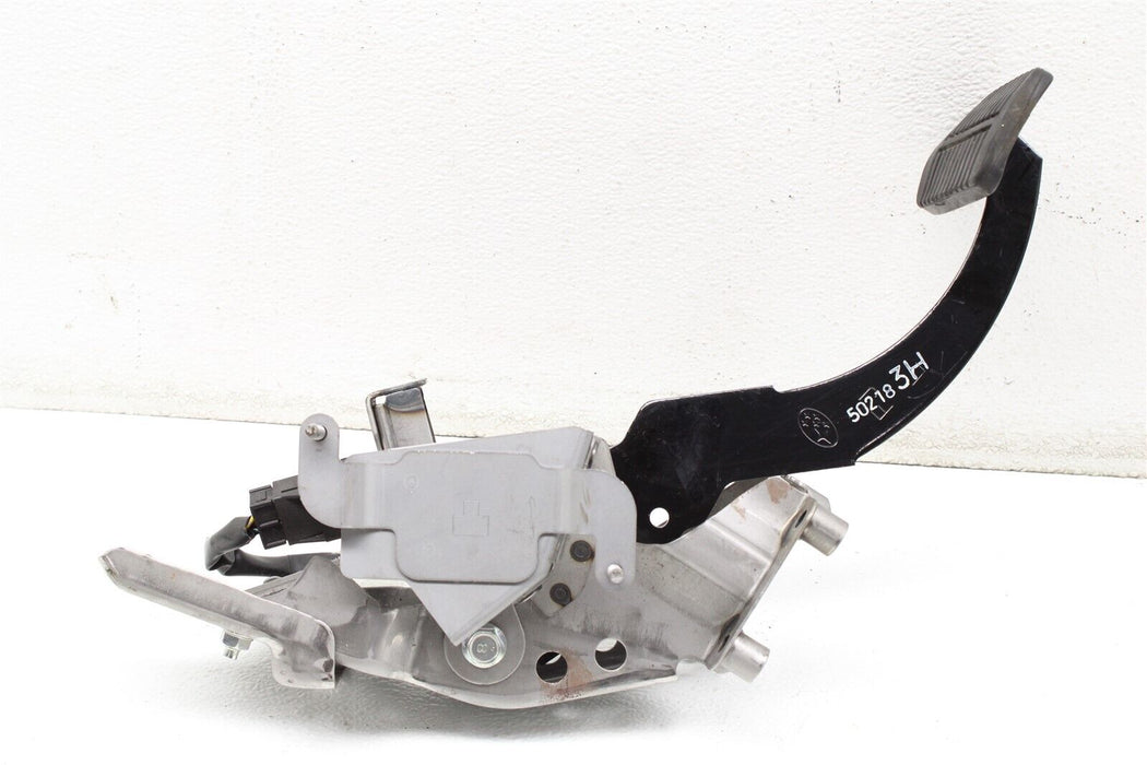 13-16 Subaru XV Crosstrek Brake Pedal 2013-2016