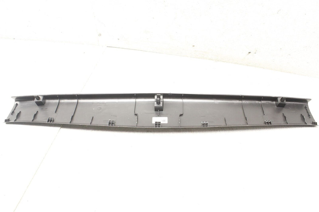 2014 Porsche Cayenne Rear Tailgate Lid Upper Trim Cover 7P5867603 11-18