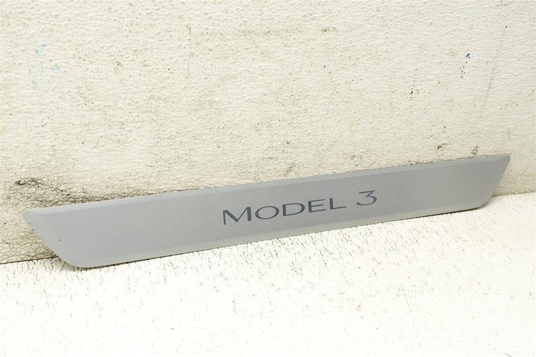 2019 Tesla Model 3 Front Door Sill Scuff Plate Trim Cover 109084400C 17-23