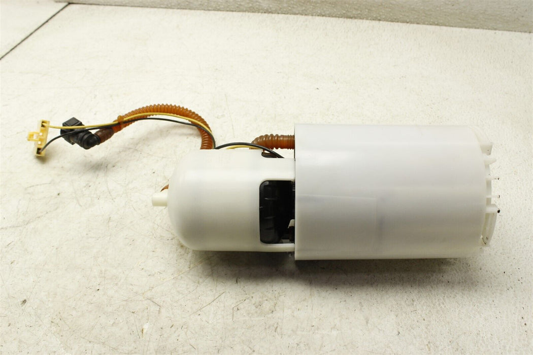 2015 Porsche Boxster S Fuel Pump Assembly 13-16