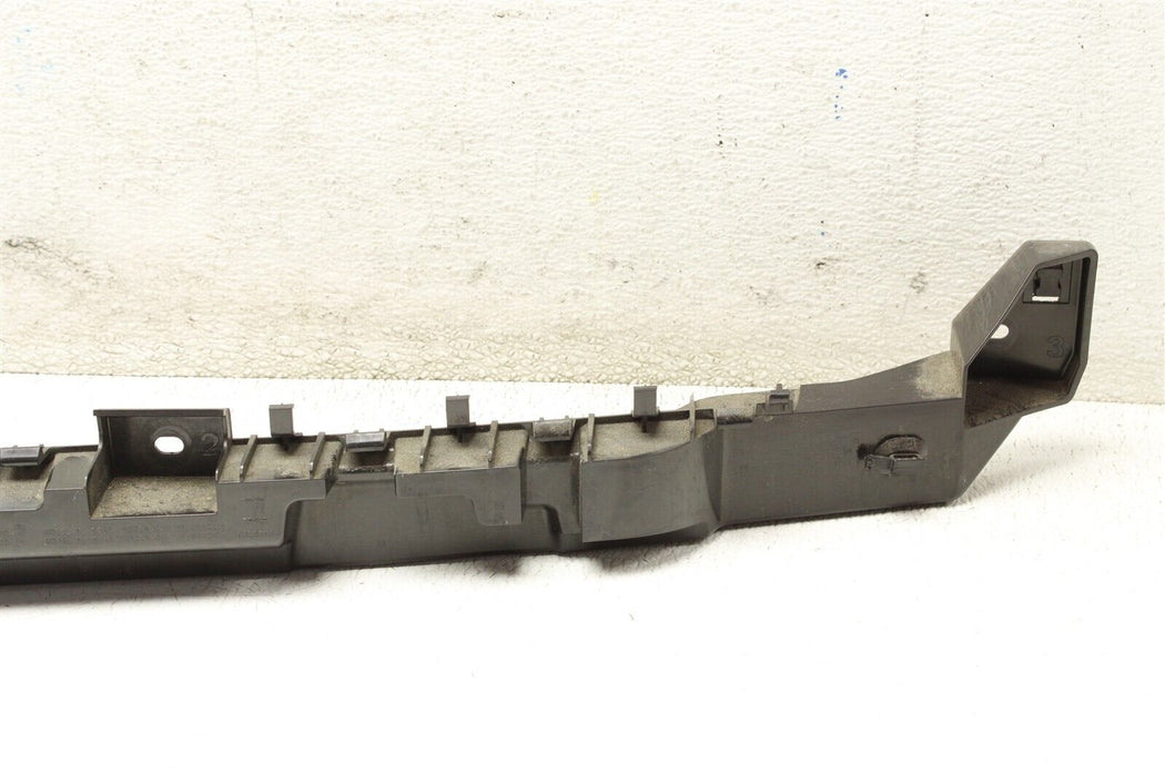 2021 Tesla Model Y Rear Center Bumper Bracket Mount Assembly Factory OEM 20-24