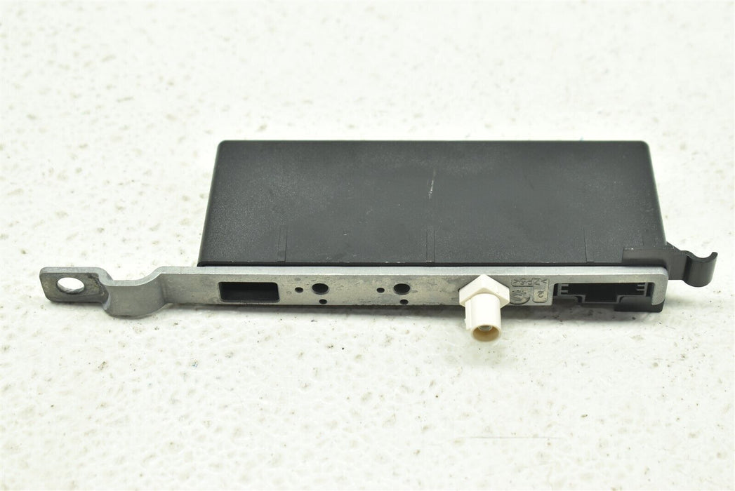 2010-2016 Porsche Panamera Turbo Radio Antenna Amplifier 97064710502 10-16