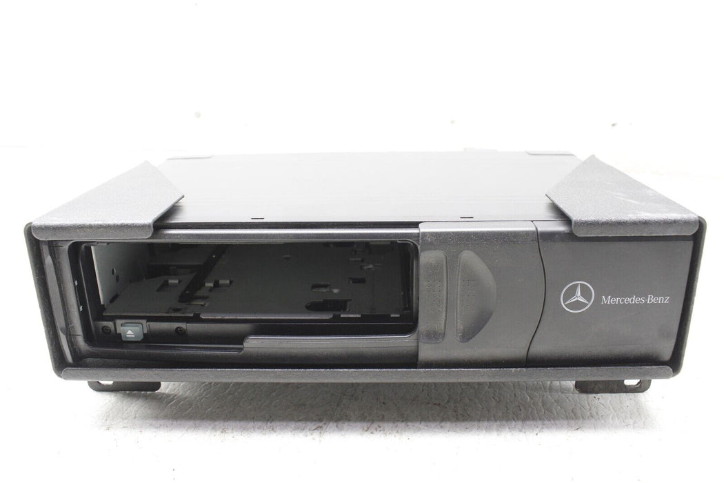 2002 Mercedes CLK55 AMG CD Changer 6 Disk Player 98-02