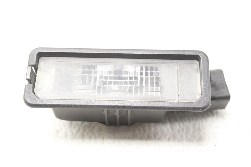 2014 Porsche Cayenne Left Or Right License Plate Light Assembly Factory 11-18