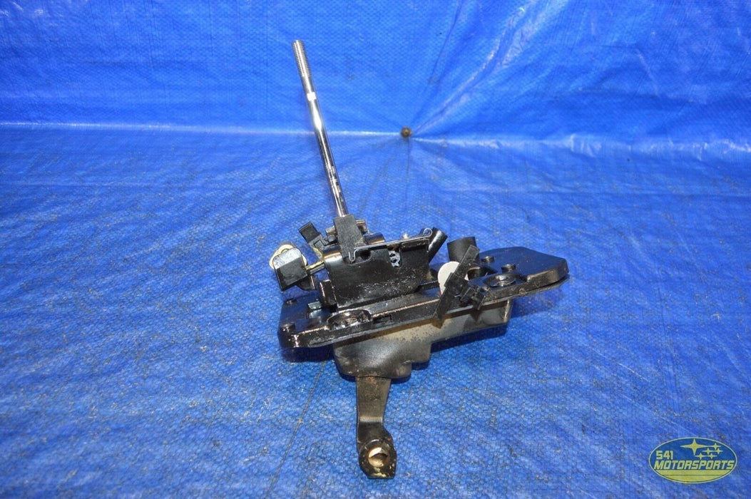 2005-2009 Subaru Legacy GT Automatic Transmission Shifter Assembly 5EAT