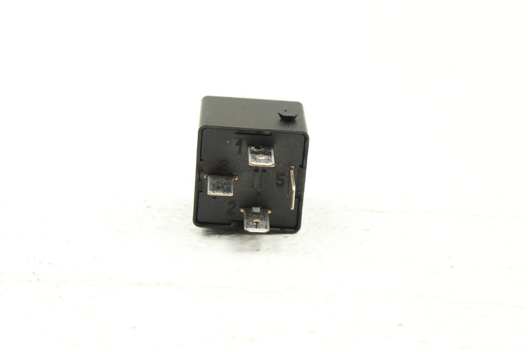 2015-2018 Porsche Macan Multipurpose Defroster Horn Relay 4H0951253A 15-18